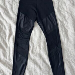 Lorna Jane Black Leggings